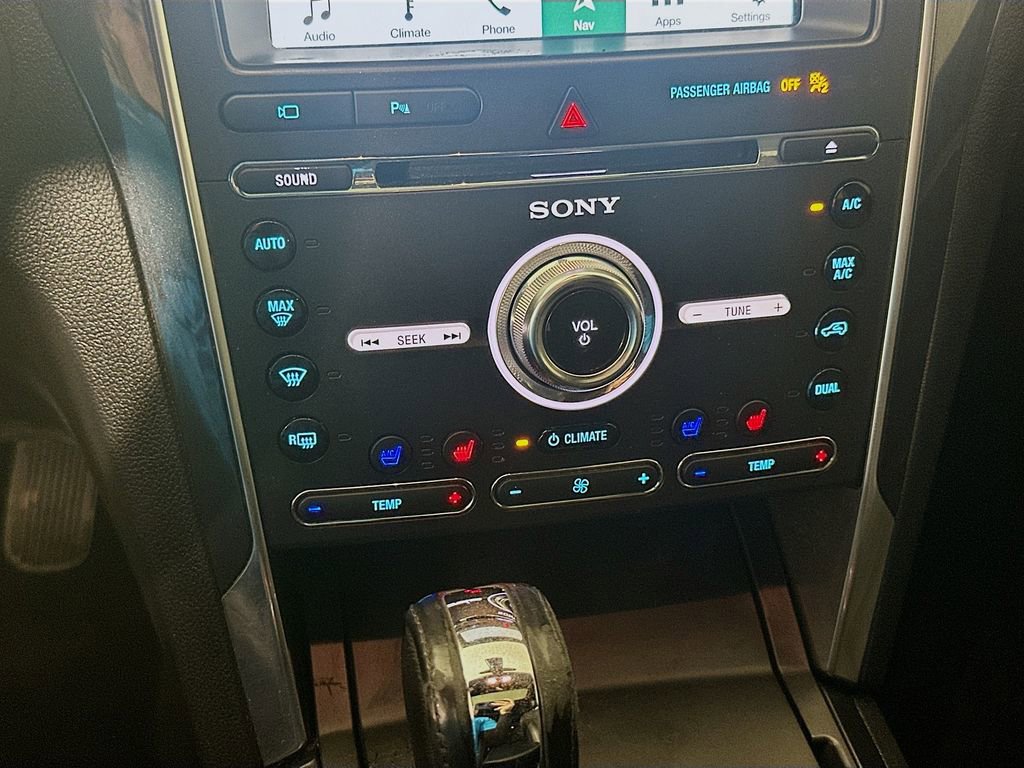 Used 2018 Ford Explorer Sport w/ Equipment Group 401A image 16