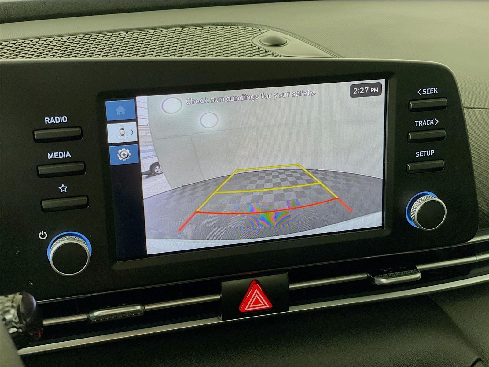 Used 2025 Hyundai Elantra Hybrid FWD image 16