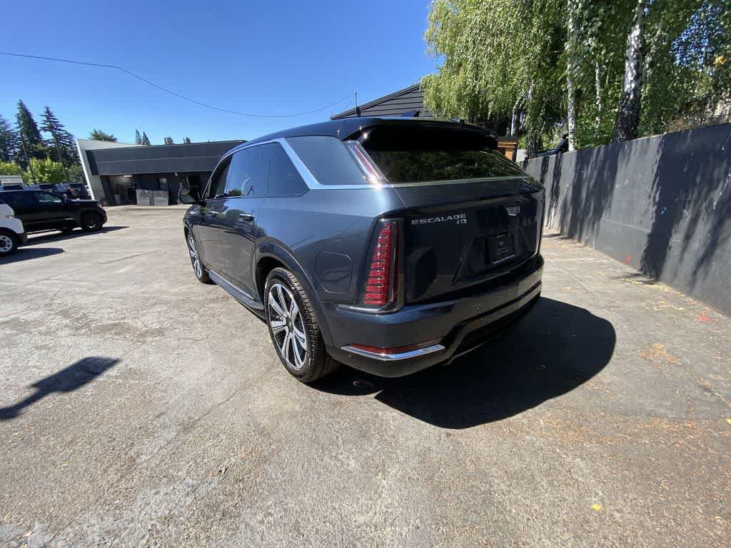 Used 2025 Cadillac Escalade IQ Luxury 1 w/ Smart Trailering package AWD/4WD image 4