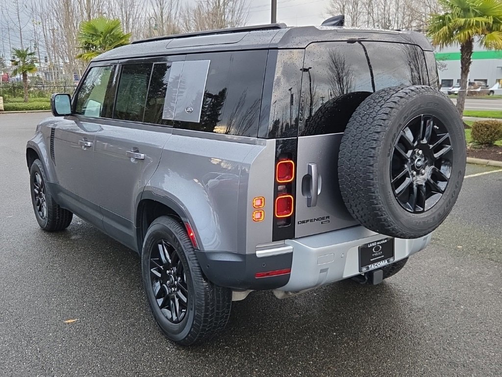 Used 2021 Land Rover Defender 110 SE image 3