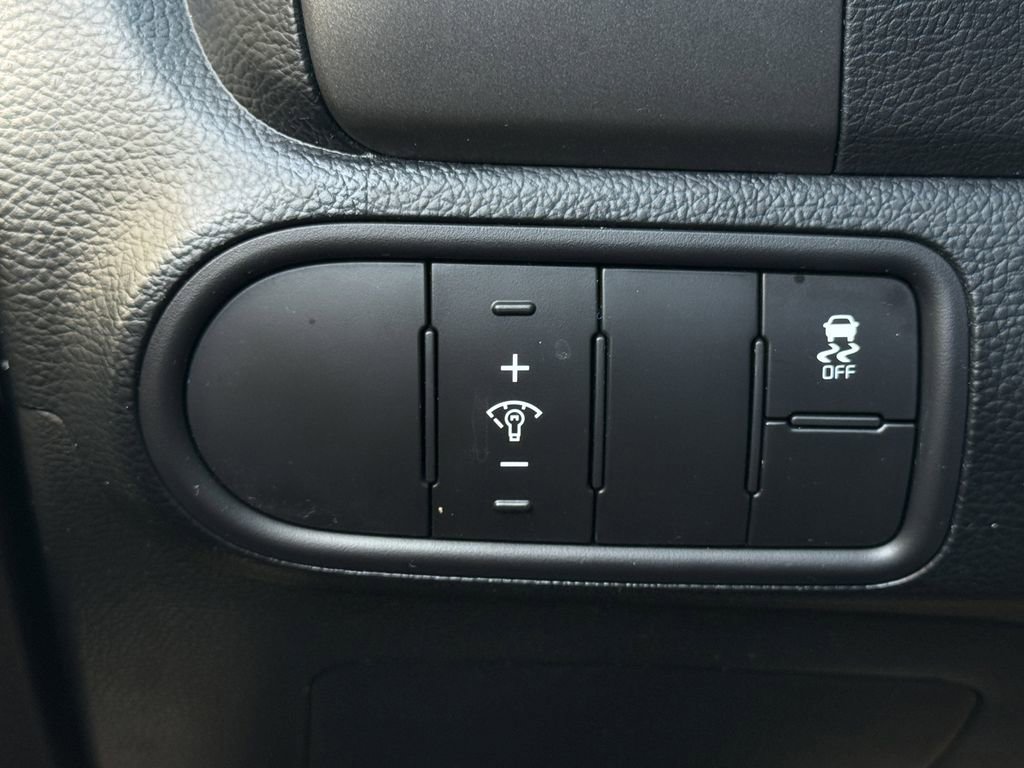 Used 2017 Kia Forte LX w/ LX Popular Plus Package image 22