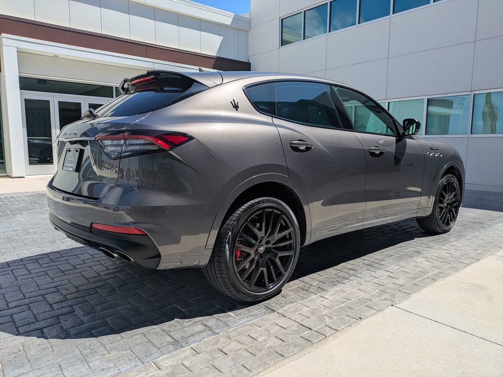 Used 2024 Maserati Levante Modena Ultima AWD/4WD image 5