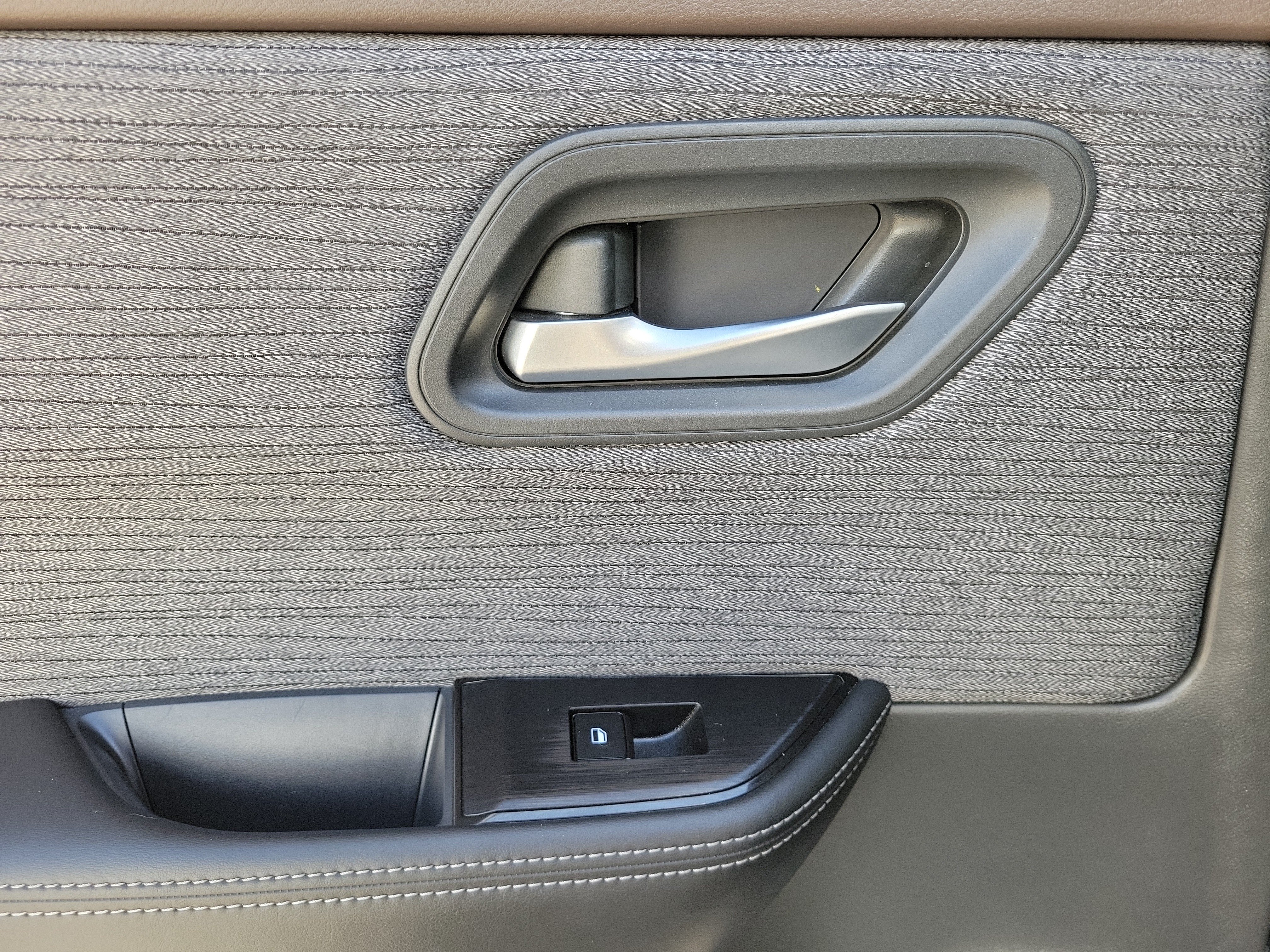 Certified 2023 Nissan Rogue SV FWD image 20