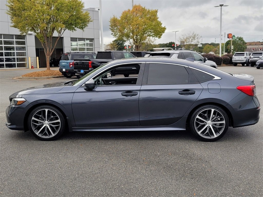 Used 2024 Honda Civic Touring image 4