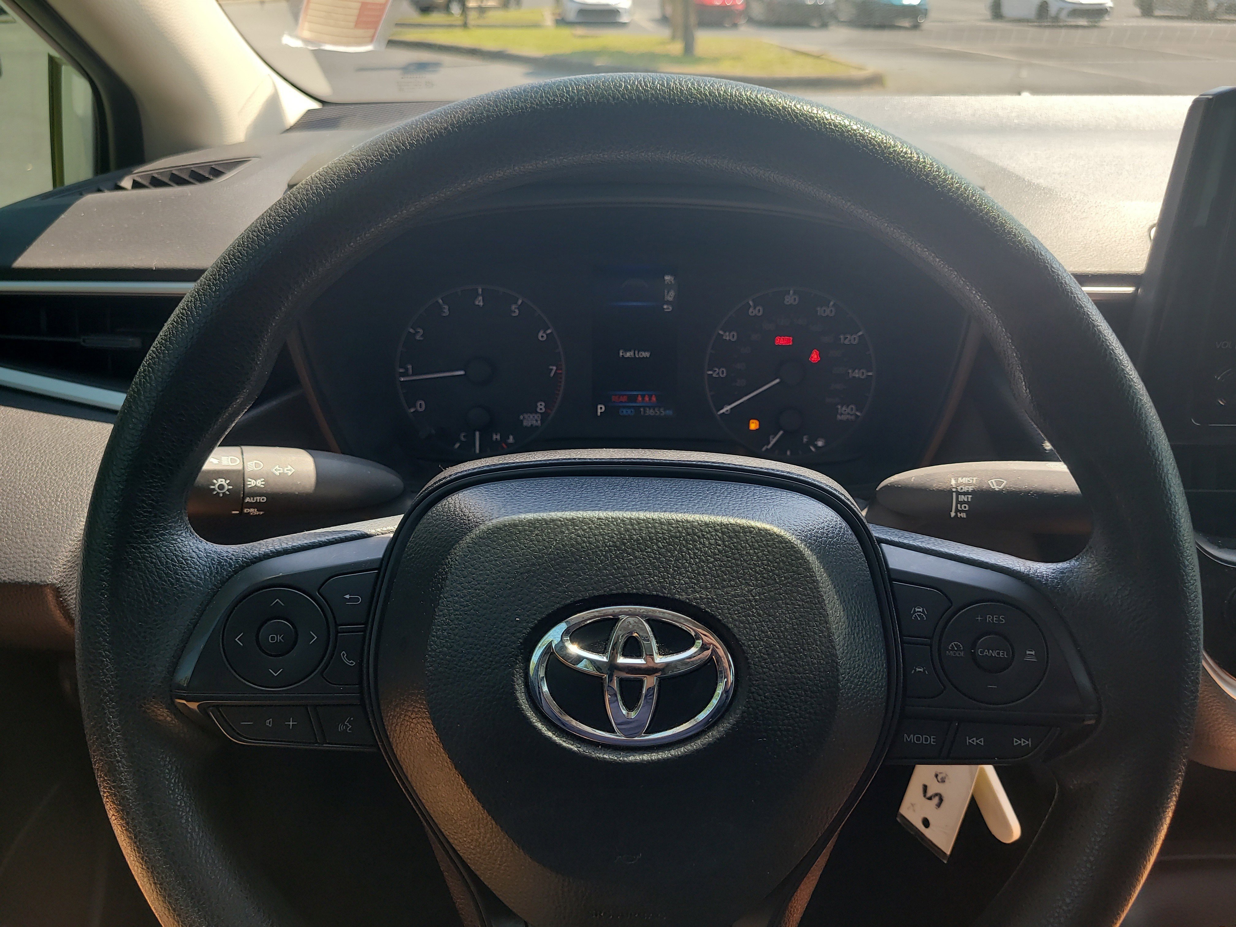 Used 2025 Toyota Corolla LE FWD image 25