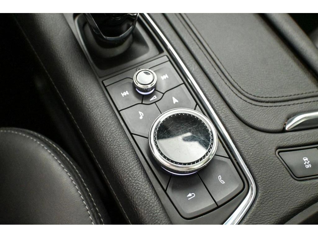 Certified 2023 Cadillac XT5 Sportv AWD/4WD image 30