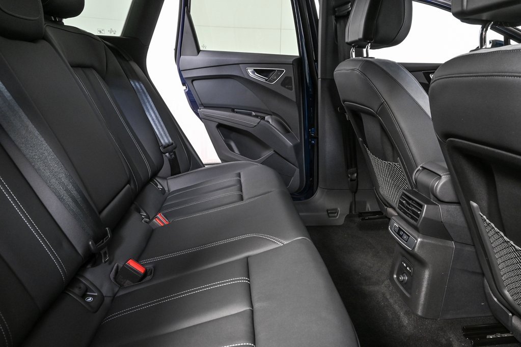 New 2025 Audi Q4 e-tron Prestige image 19