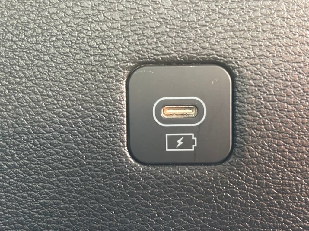 Used 2025 Kia Telluride S AWD/4WD image 12