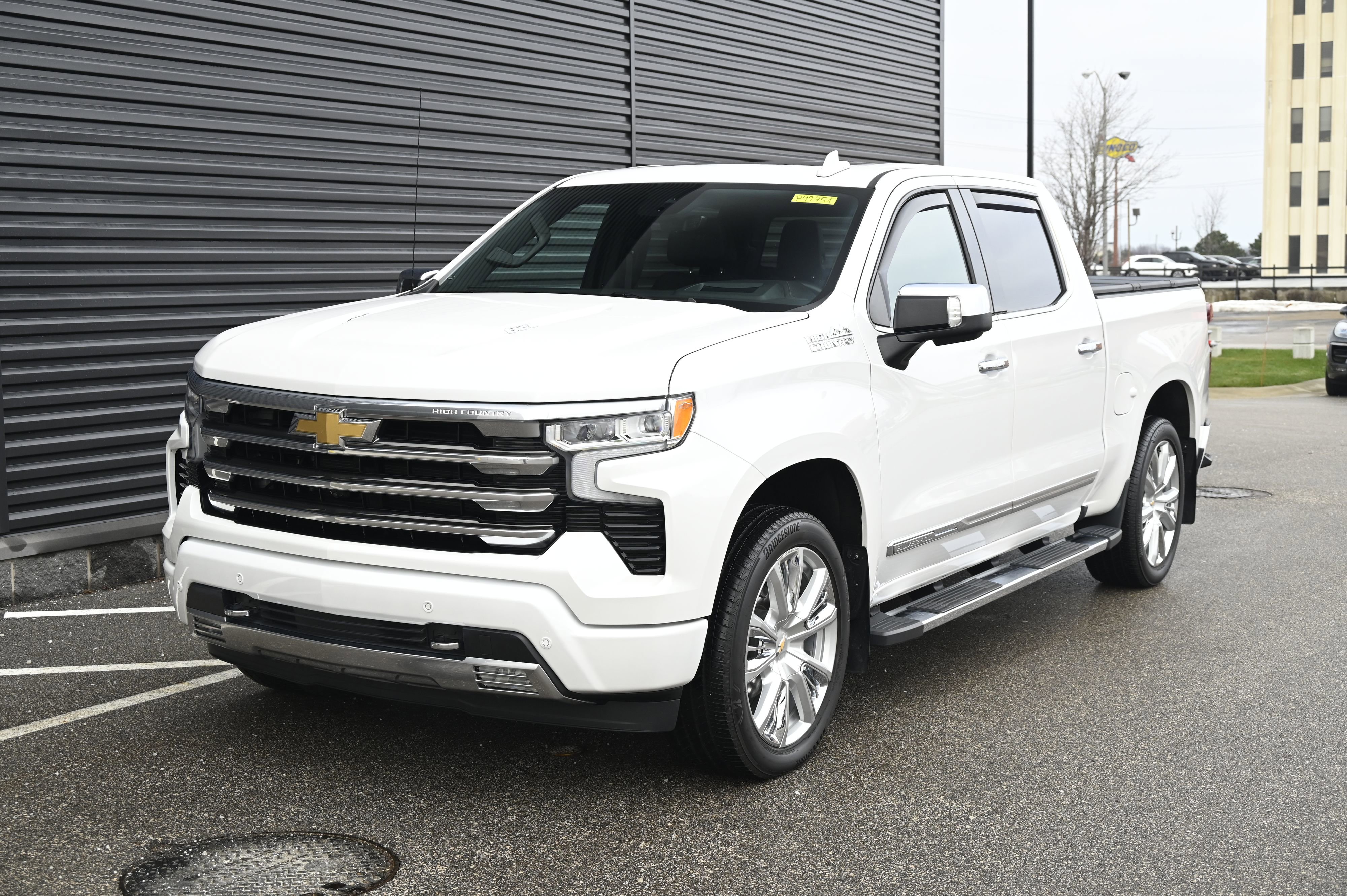 Used 2023 Chevrolet Silverado 1500 High Country w/ Technology Package image 1