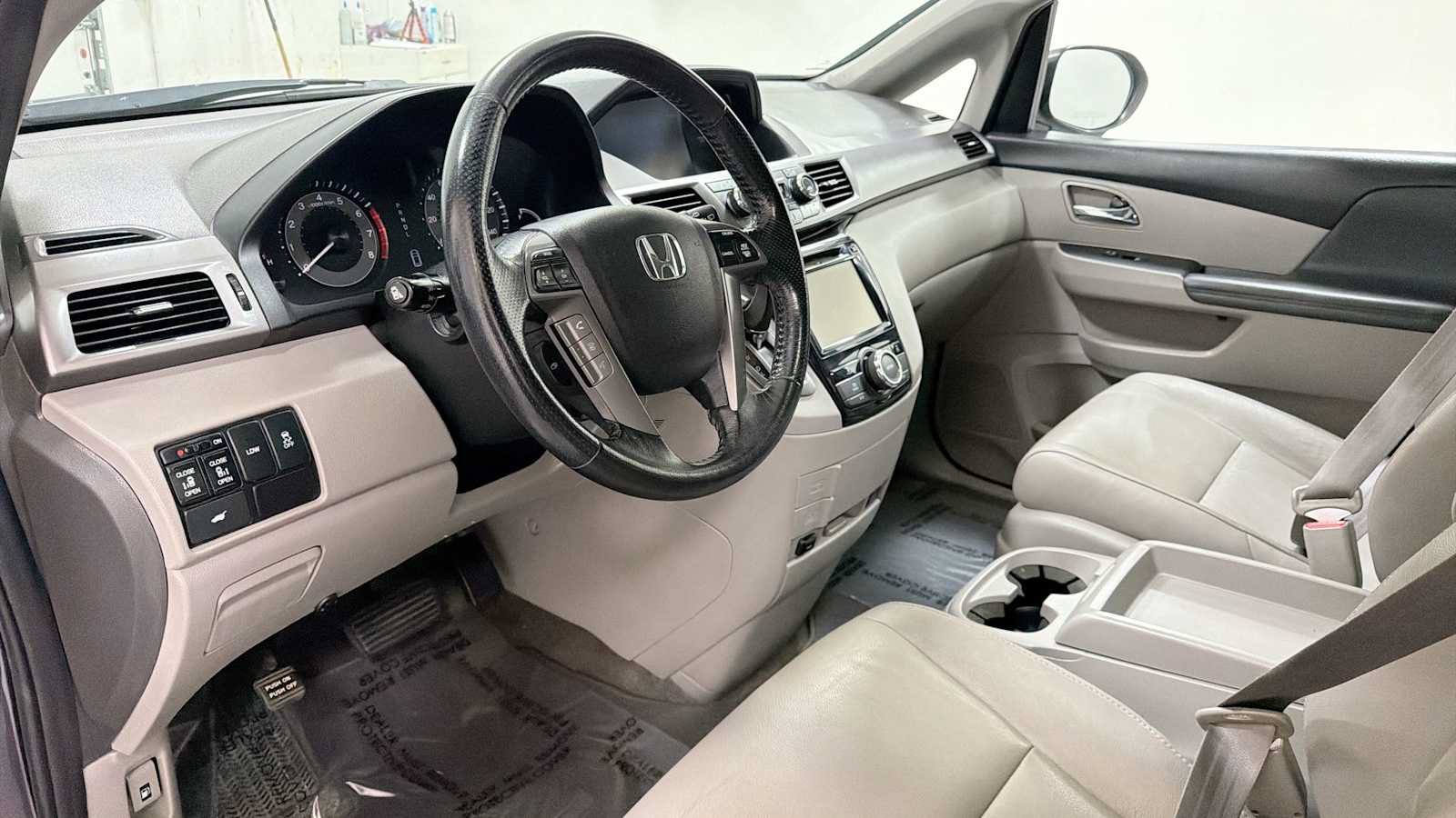 Used 2016 Honda Odyssey EX-L image 12