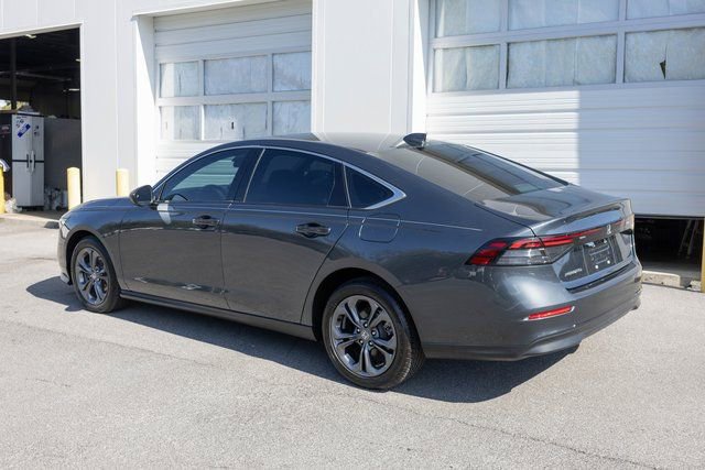 Used 2024 Honda Accord EX image 7