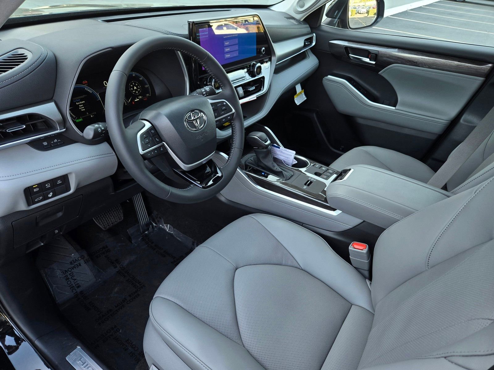 Certified 2026 Toyota Highlander Limited AWD/4WD image 8