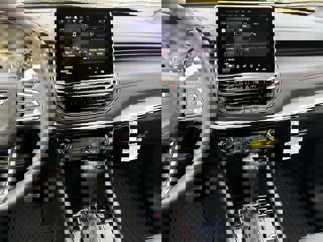 New 2026 Jeep Compass Trailhawk image 12