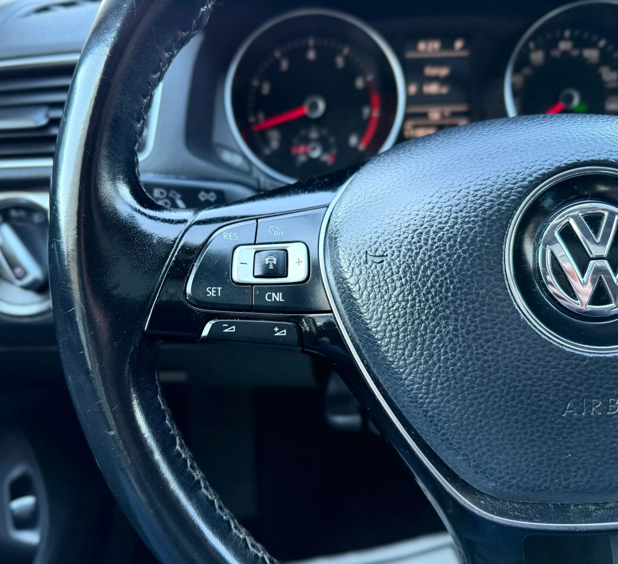 Used 2016 Volkswagen Passat 1.8T SE image 13