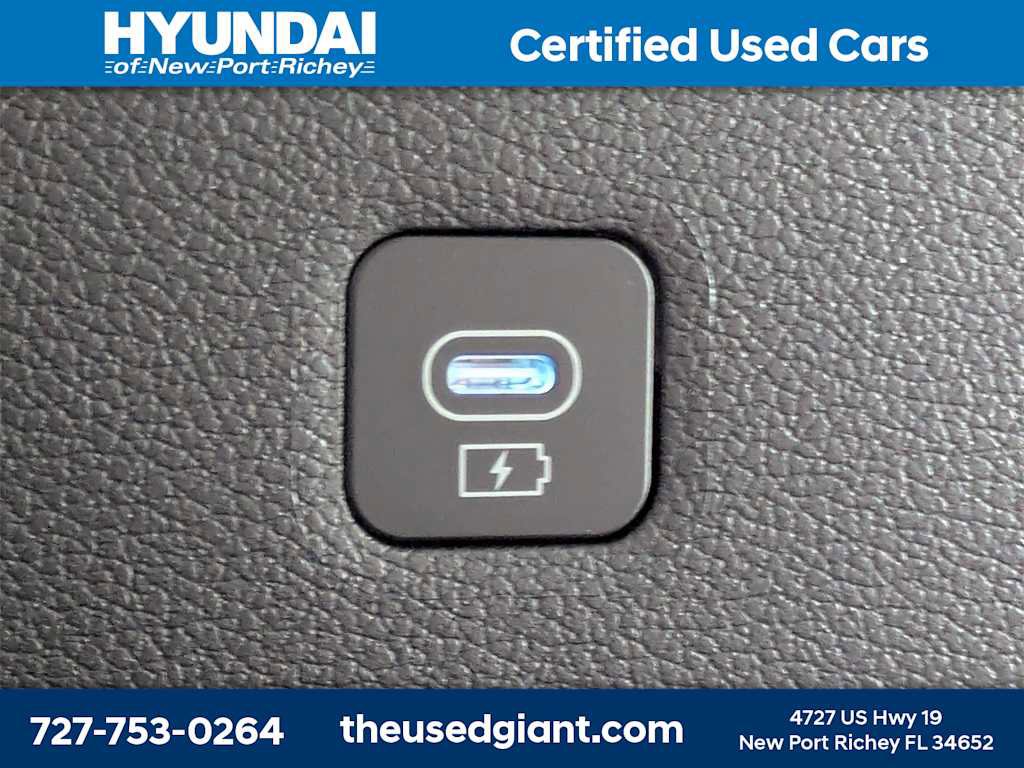 Used 2024 Hyundai Palisade Limited image 19