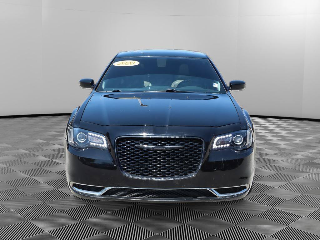 Used 2020 Chrysler 300 Touring L w/ Quick Order Package 2EF RWD image 10