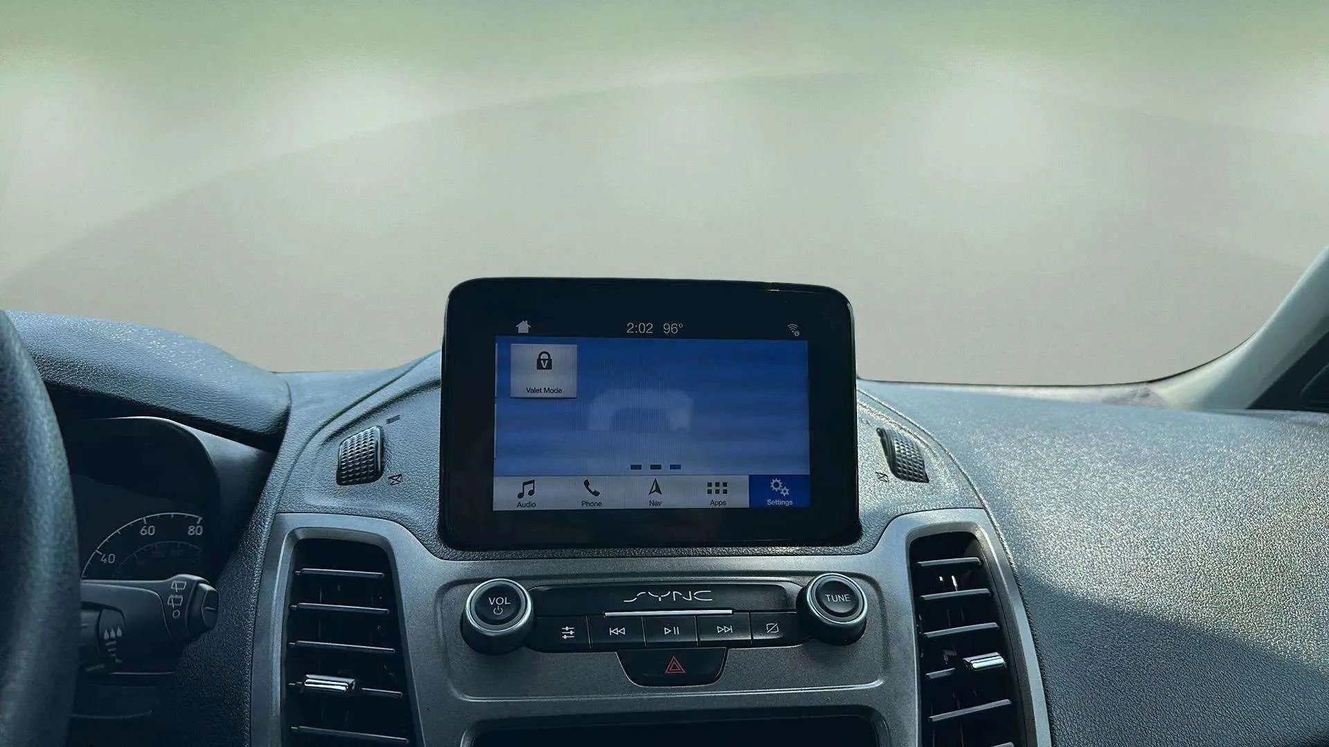 Used 2020 Ford Transit Connect XLT image 36