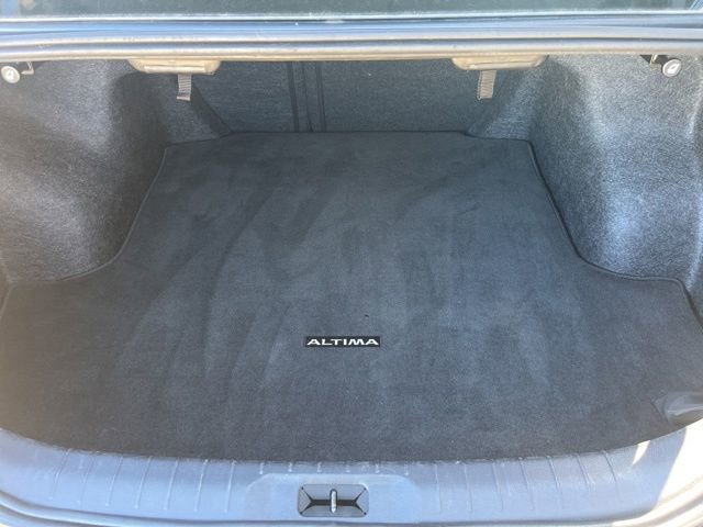 Used 2025 Nissan Altima 2.5 SV FWD image 19