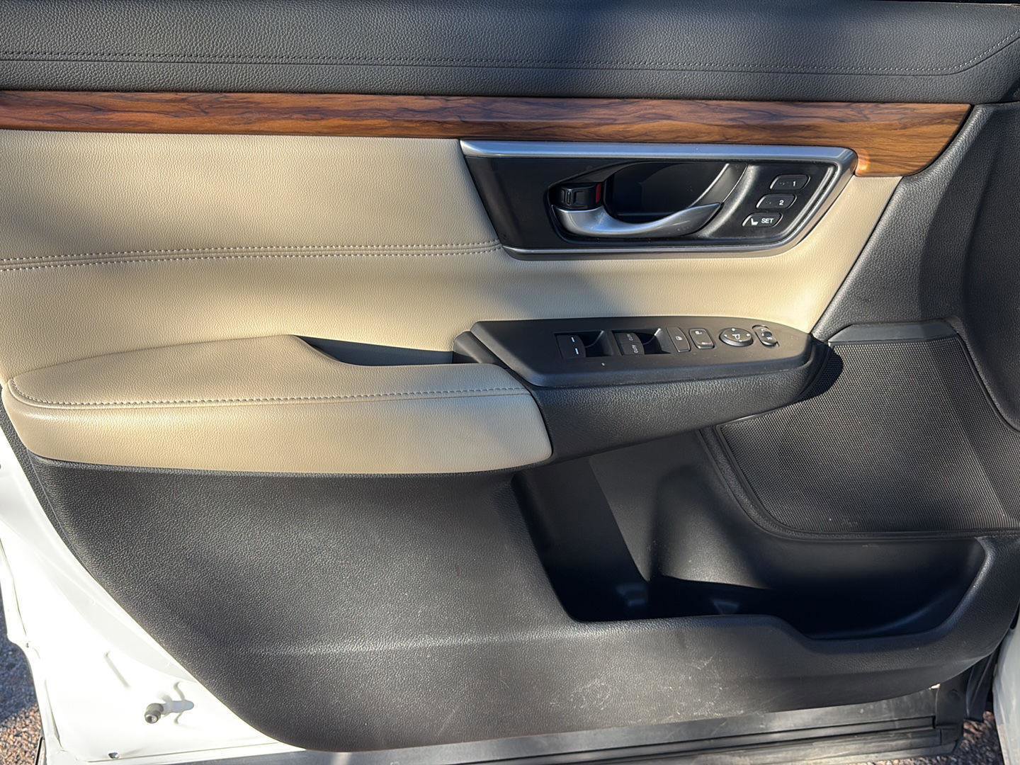 Used 2022 Honda CR-V Touring image 7