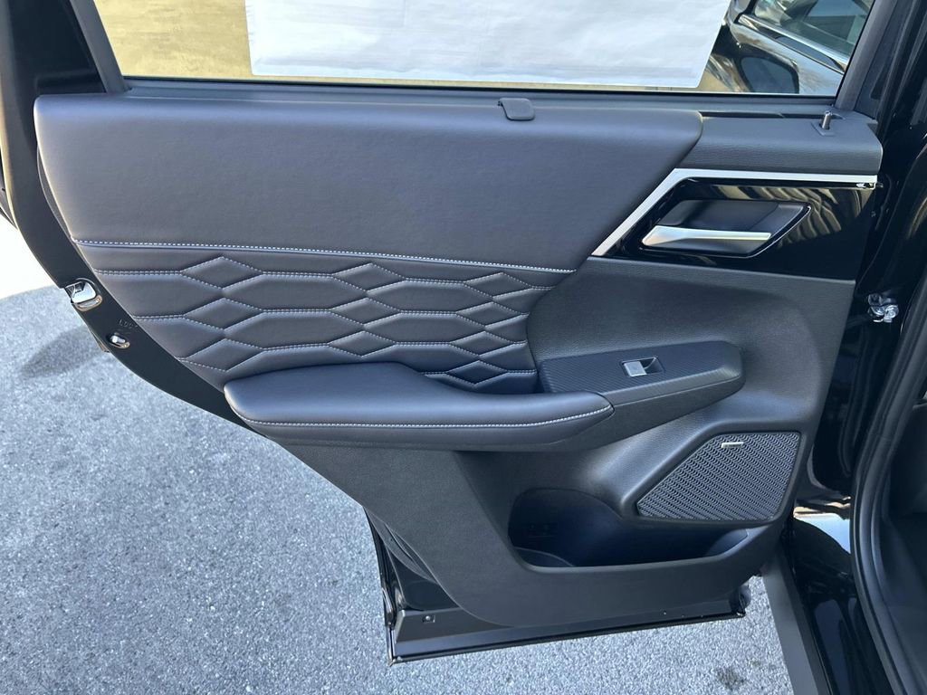 Used 2025 Mitsubishi Outlander SEL image 20