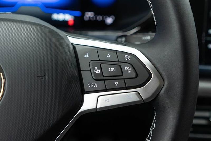 Used 2023 Volkswagen Taos SE image 24