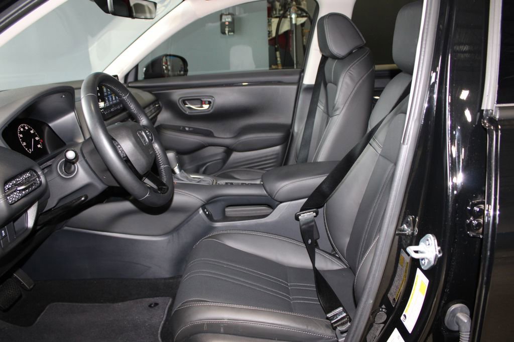 Certified 2025 Honda HR-V EX-L image 12
