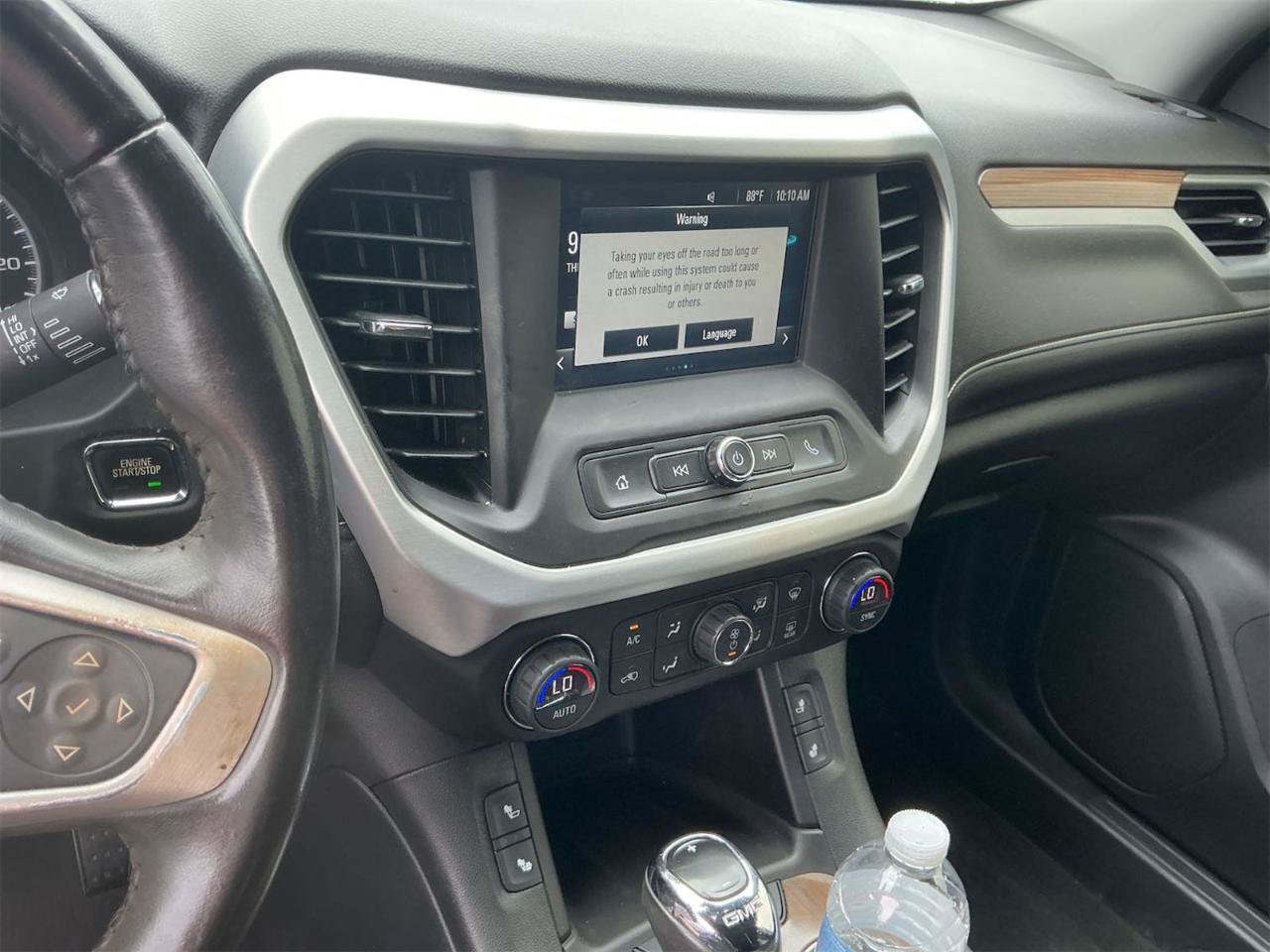 Used 2017 GMC Acadia SLE FWD image 12