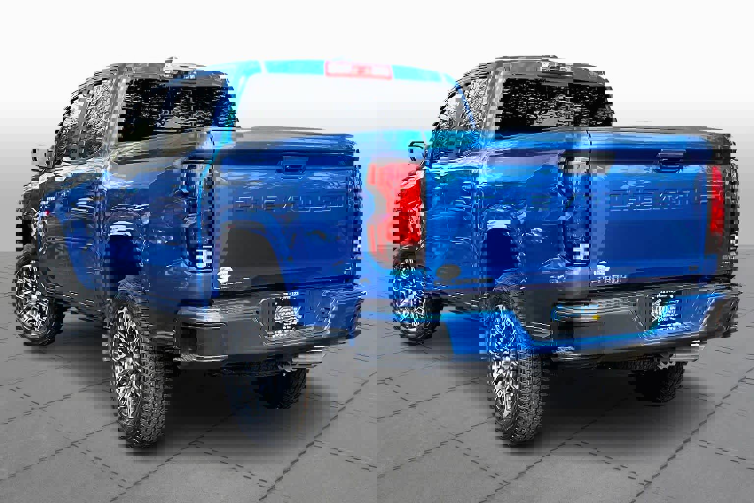 Used 2023 Chevrolet Colorado LT w/ LT Convenience Package image 12