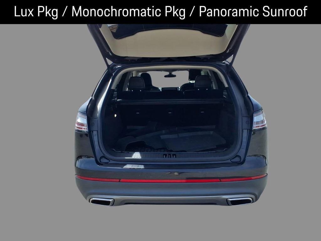 Certified 2023 Lincoln Nautilus Reserve w/ Monochromatic Package image 8