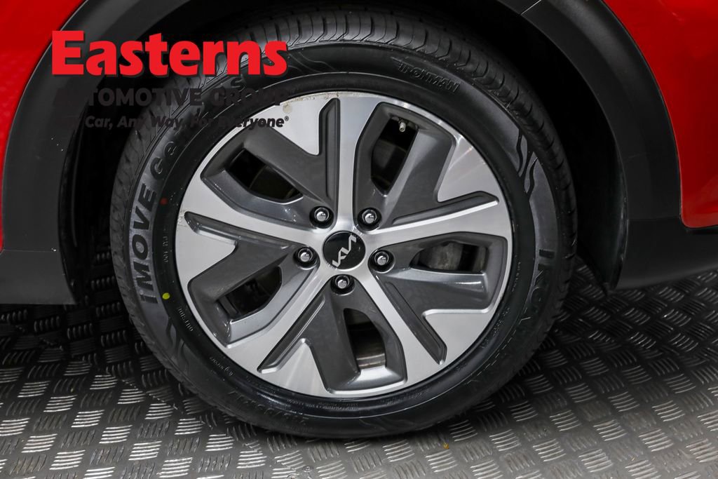 Used 2022 Kia Niro EX w/ Cold Weather Package image 29