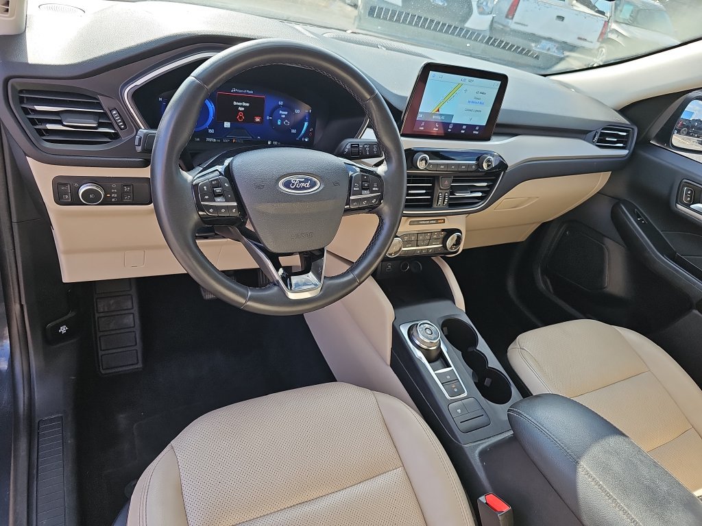 Certified 2022 Ford Escape SEL w/ Technology Package AWD/4WD image 16