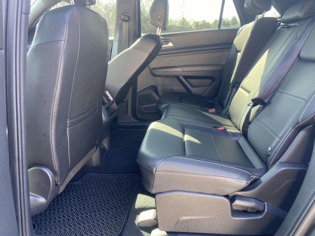Used 2023 Volkswagen Atlas Cross Sport SE w/ Black Wheel Package image 9