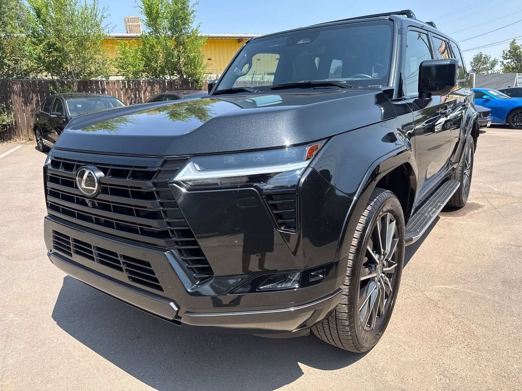 Used 2026 Lexus GX 550 w/ Accessory Package (2T) AWD/4WD image 3
