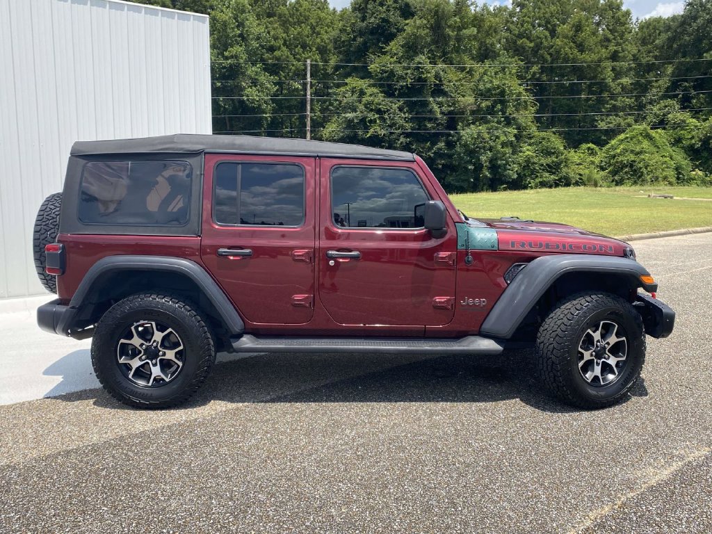 Used 2021 Jeep Wrangler Unlimited Rubicon w/ LED Lighting Group AWD/4WD image 8