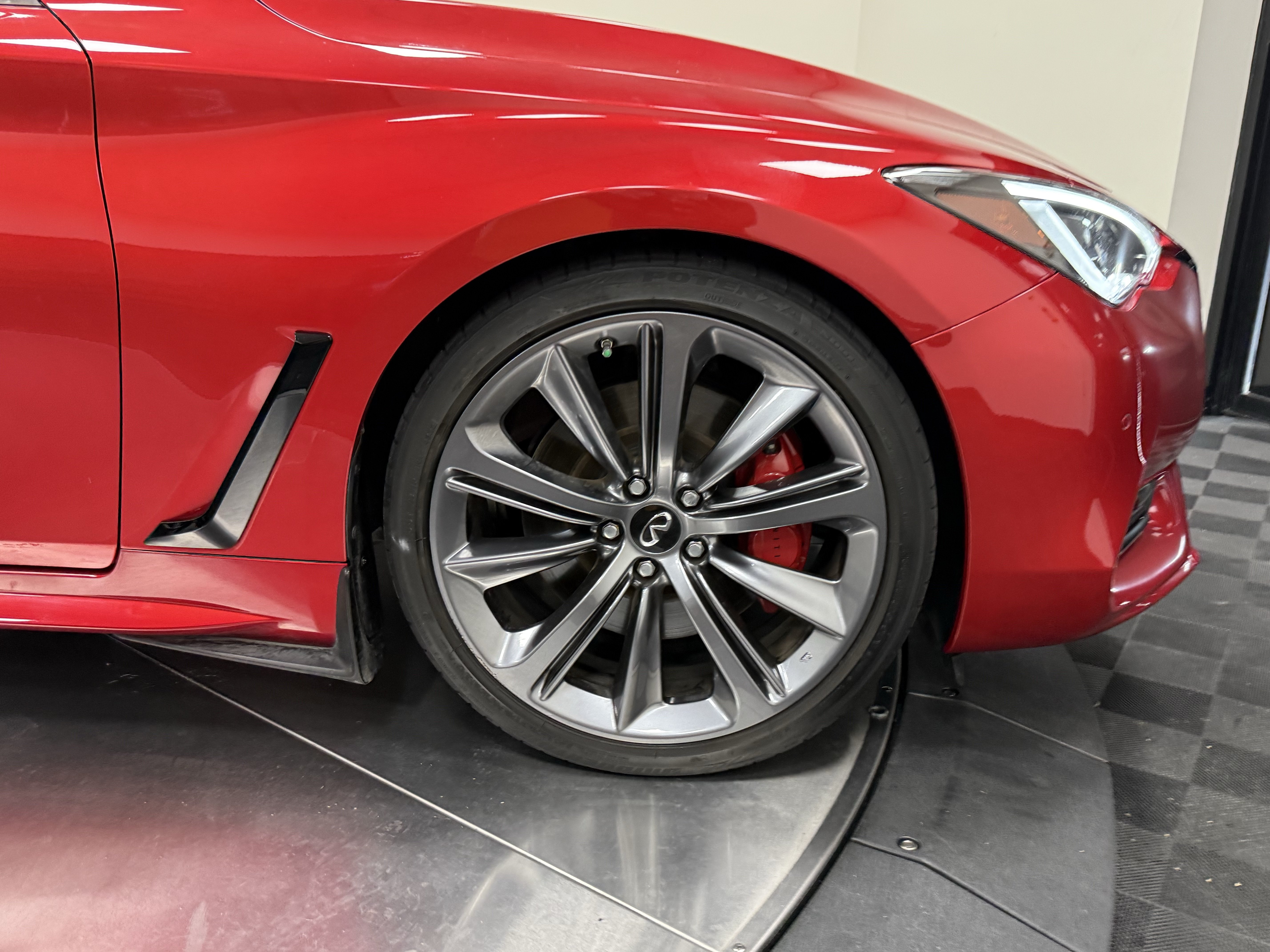 Used 2022 INFINITI Q60 Red Sport 400 w/ Cargo Package RWD image 10
