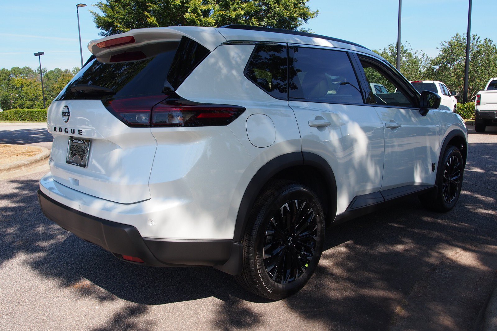 New 2026 Nissan Rogue Dark Armor FWD image 7