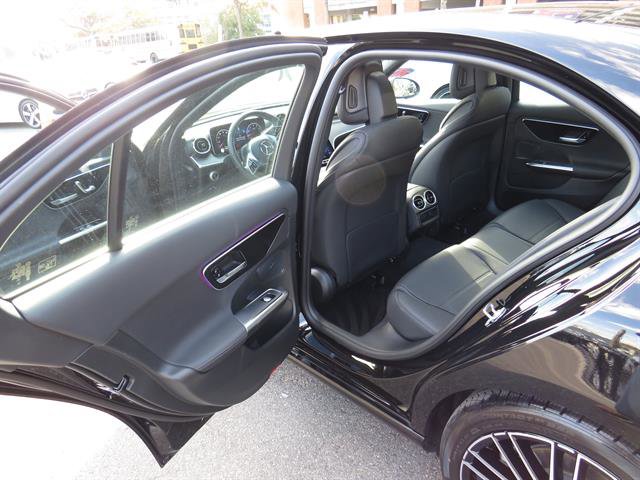 Used 2025 Mercedes-Benz C 300 4MATIC Sedan image 19