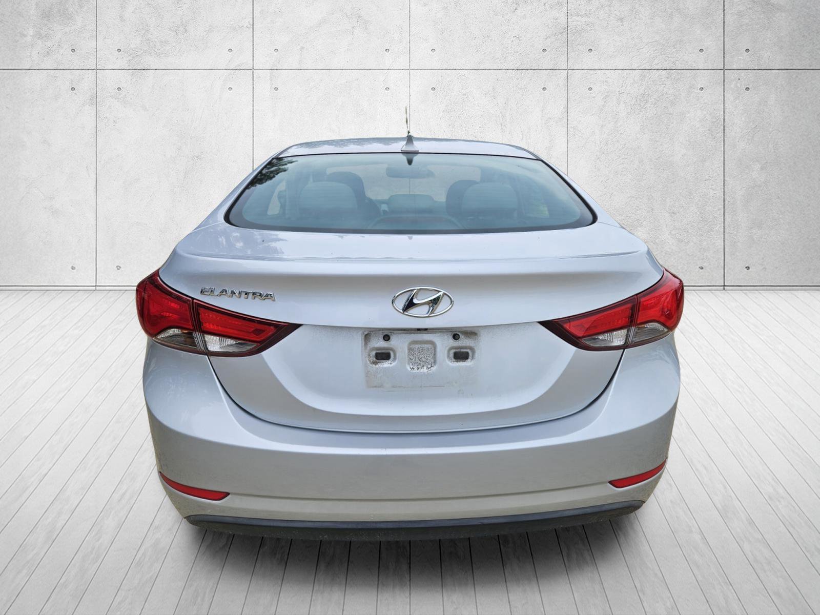 Used 2014 Hyundai Elantra SE w/ Option Group 02 FWD image 9