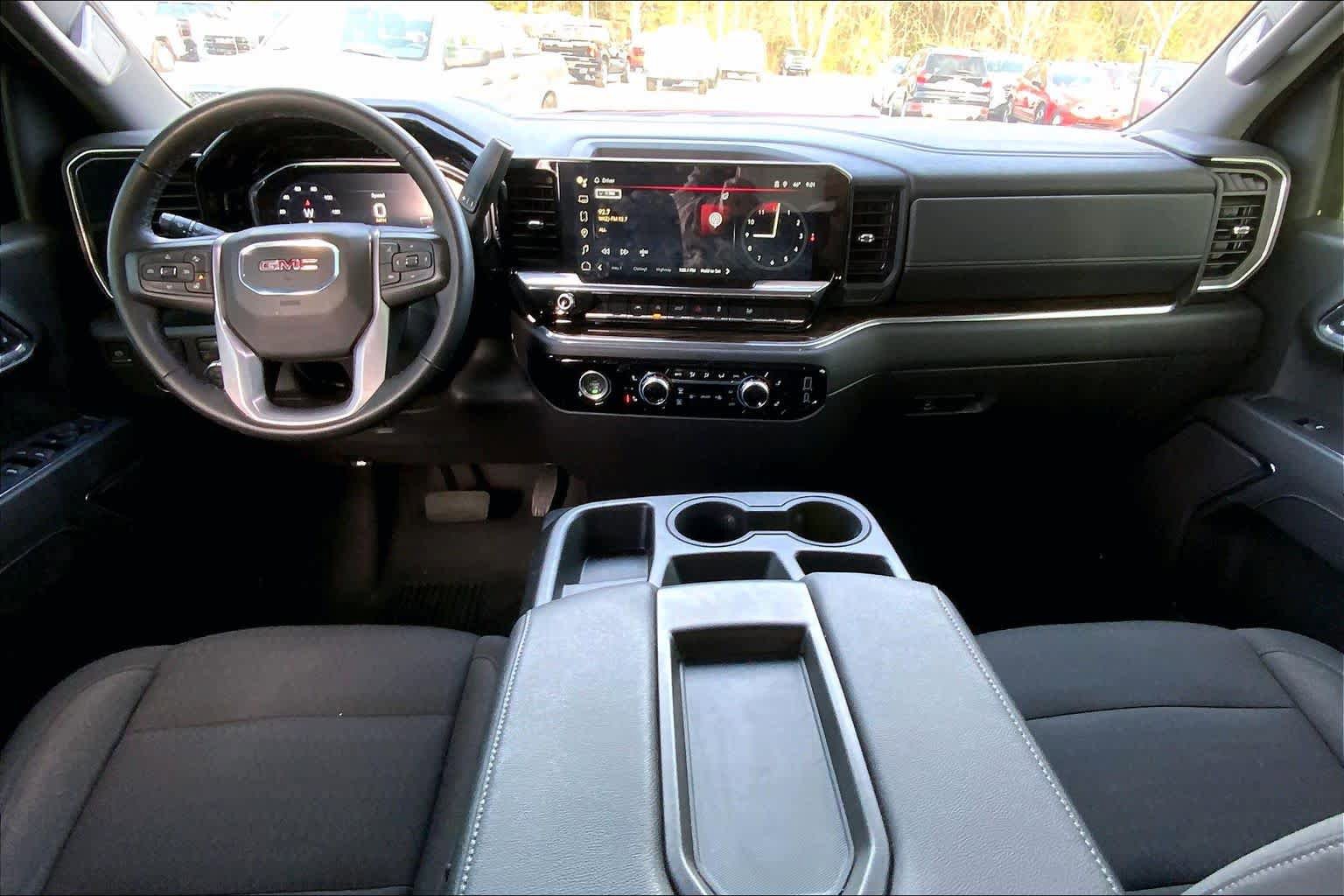 Used 2024 GMC Sierra 1500 Elevation image 15