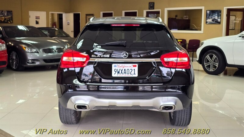 Used 2018 Mercedes-Benz GLA 250 image 8