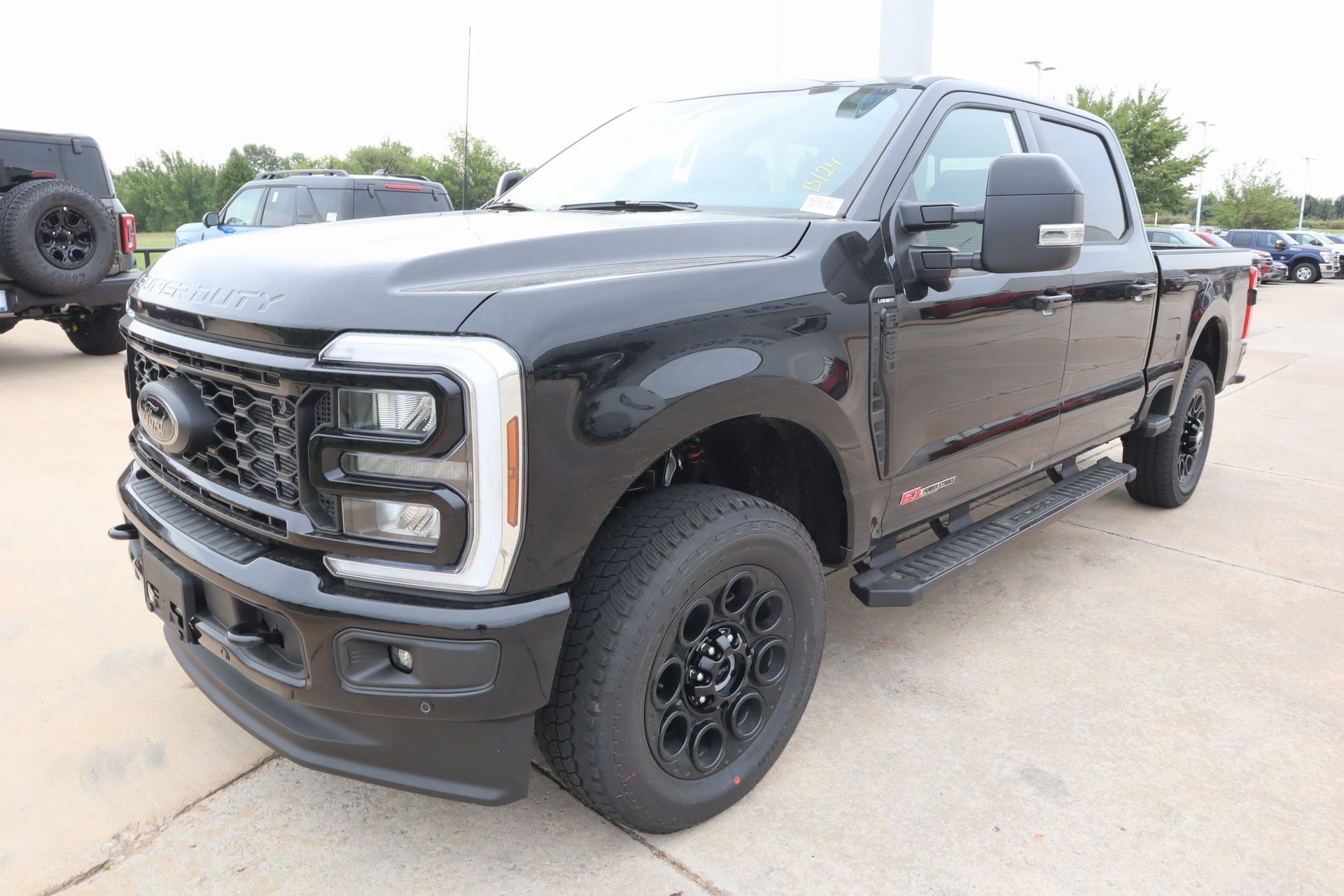 New 2026 Ford F250 Lariat w/ Black Appearance Package image 12