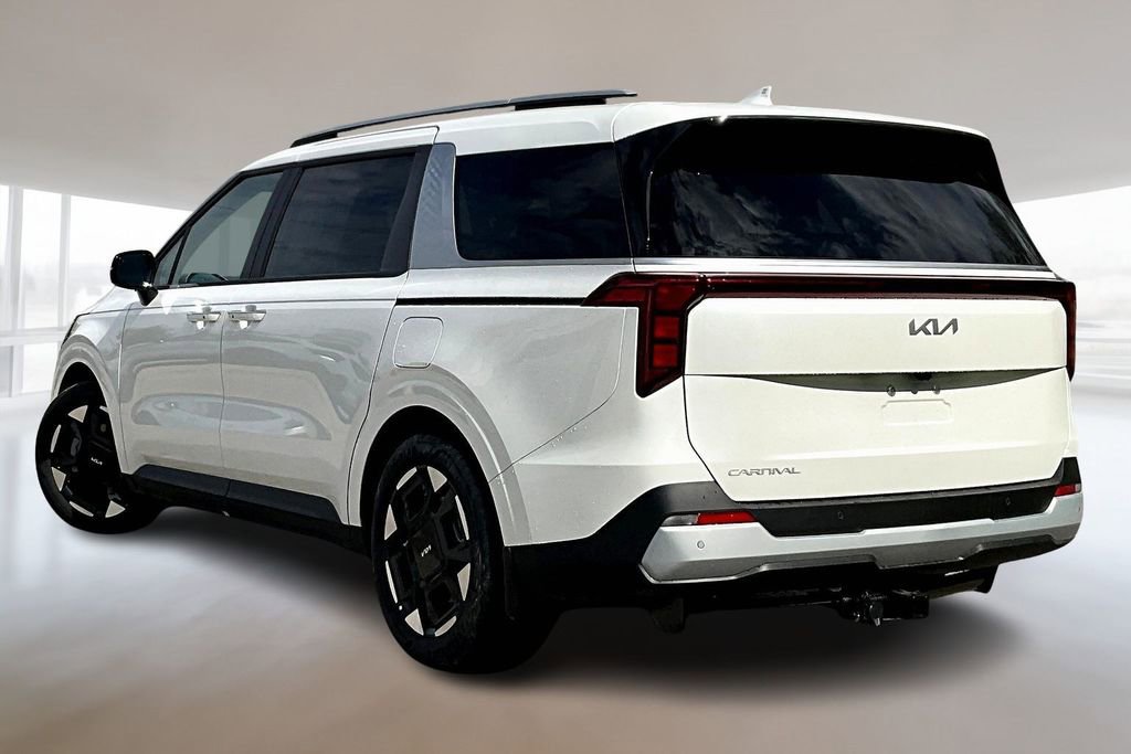 New 2026 Kia Carnival EX FWD image 3
