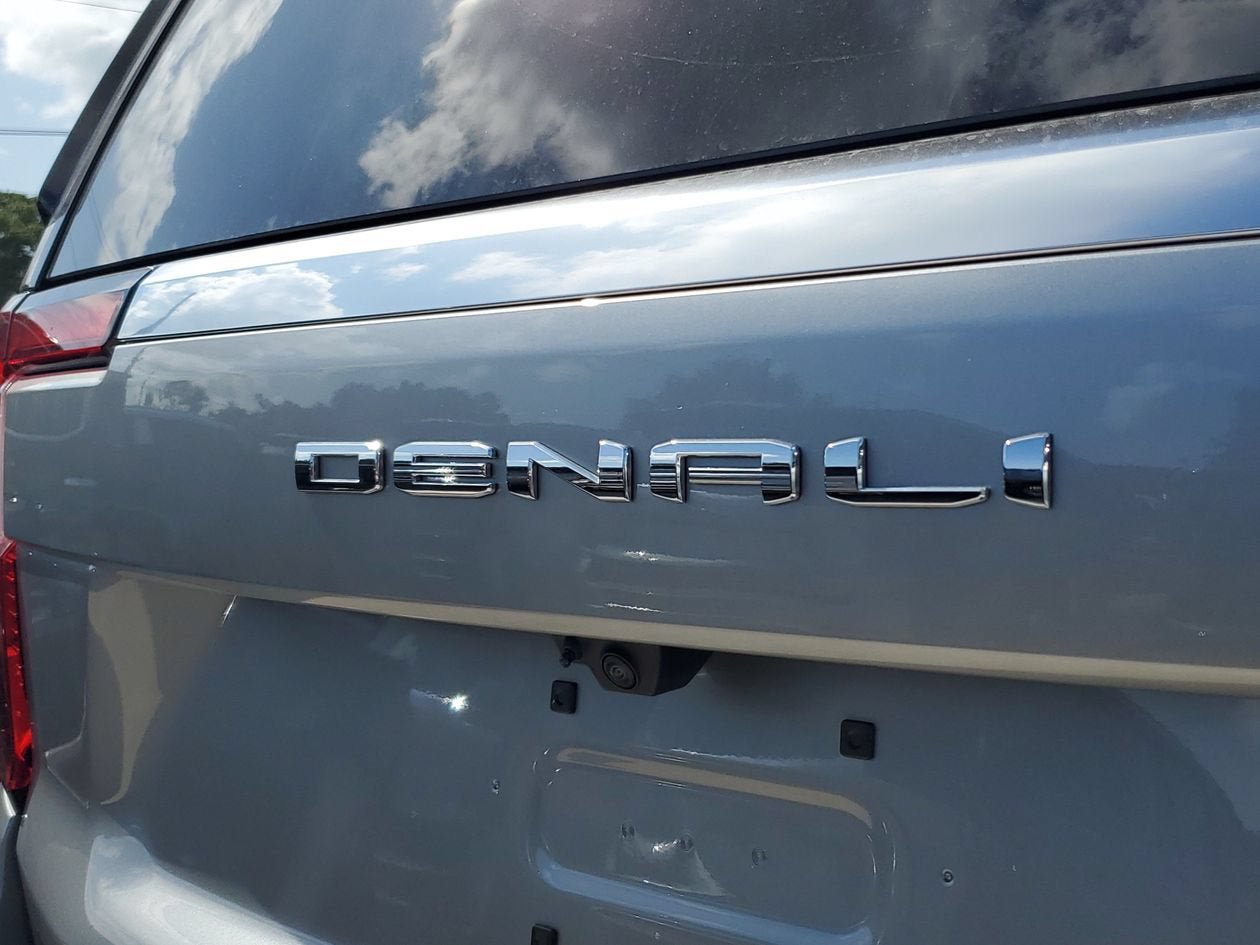 New 2026 GMC Yukon XL Denali RWD image 9