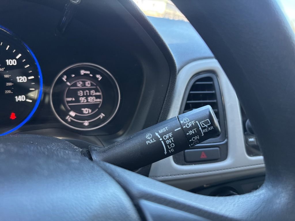 Used 2016 Honda HR-V LX image 18