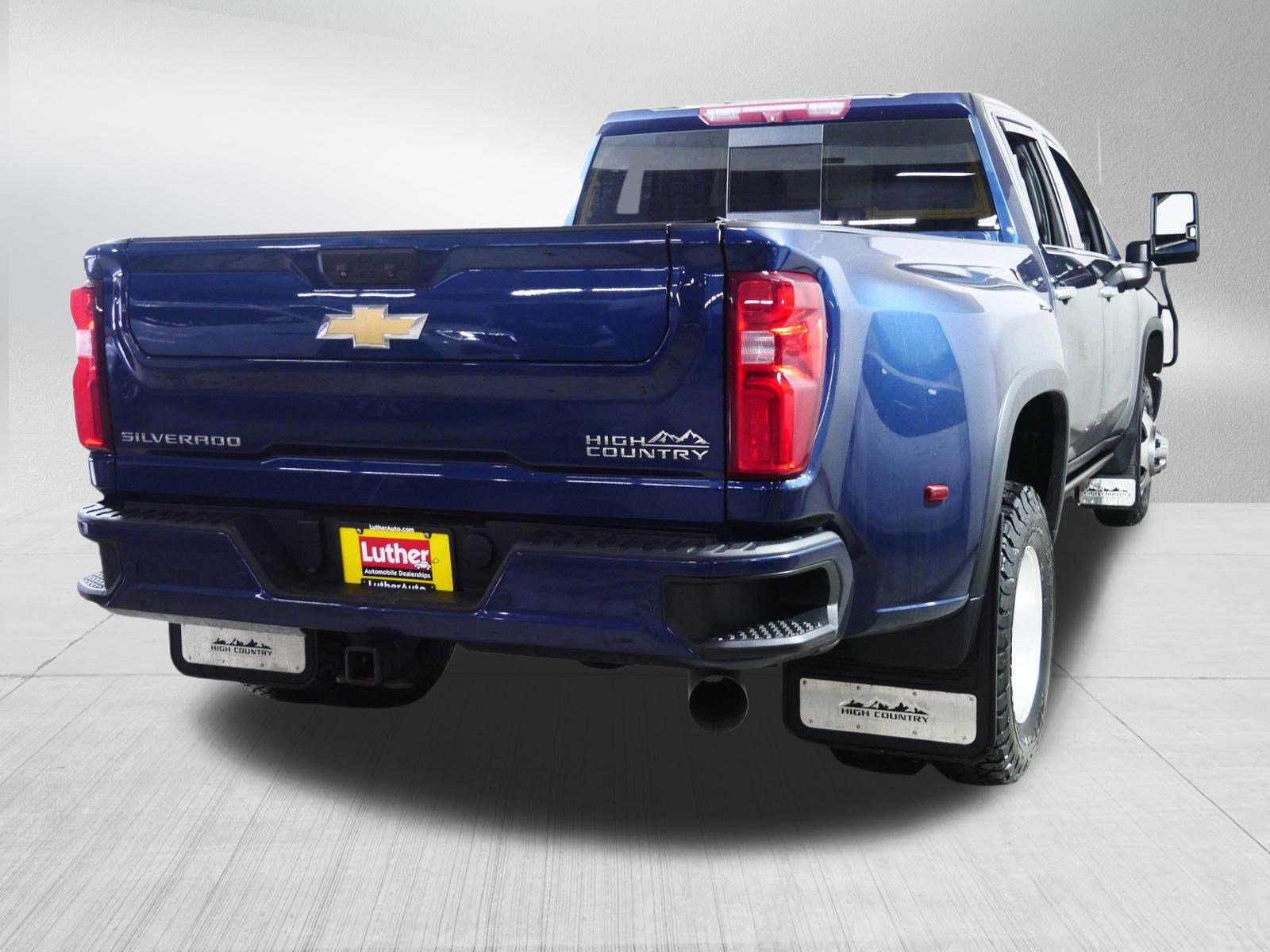 Used 2022 Chevrolet Silverado 3500 High Country image 7