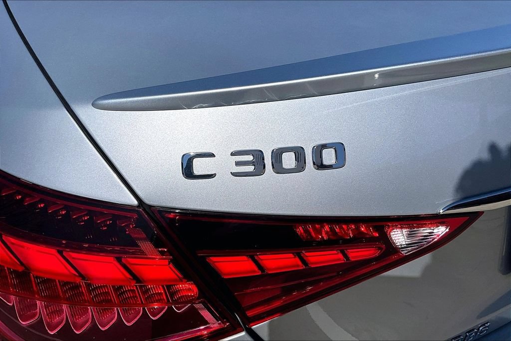 Used 2022 Mercedes-Benz C 300 4MATIC Sedan image 43
