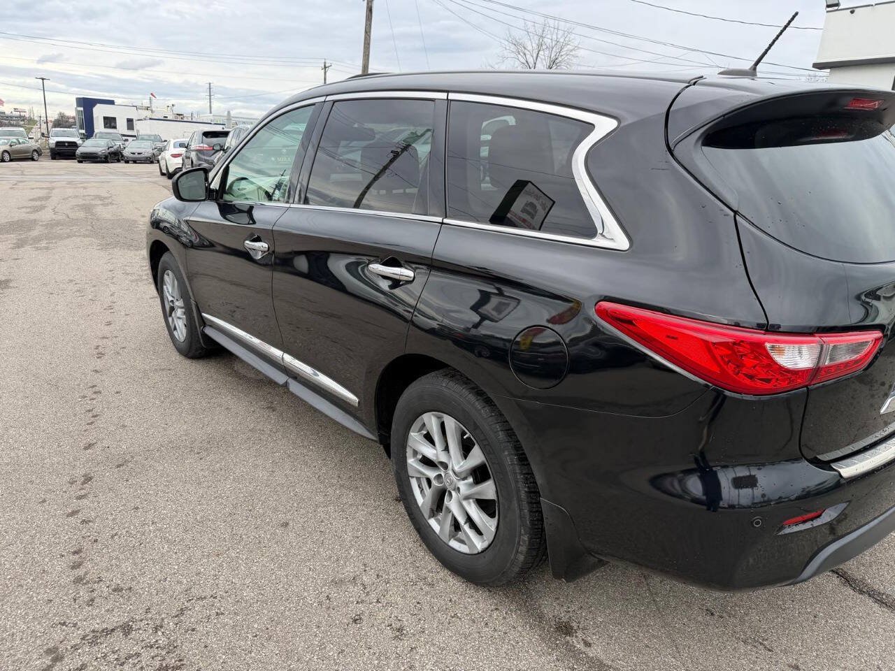 Used 2013 INFINITI JX35 AWD w/ Premium Pkg image 38