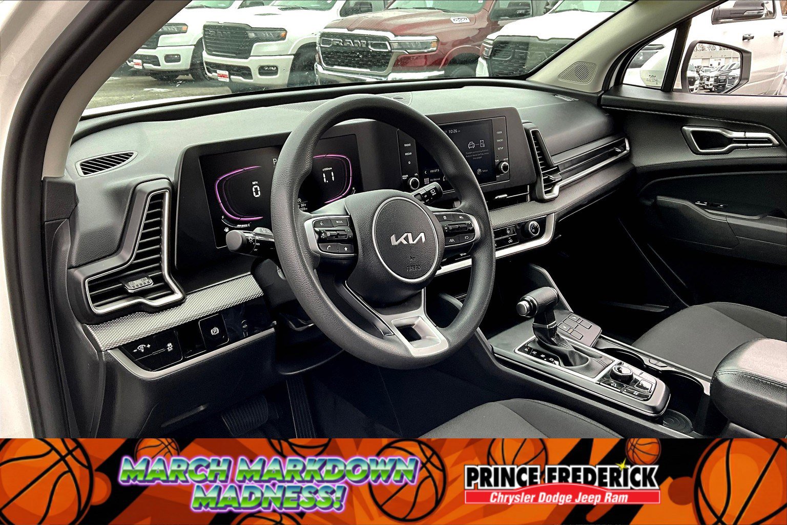 Used 2023 Kia Sportage LX image 11