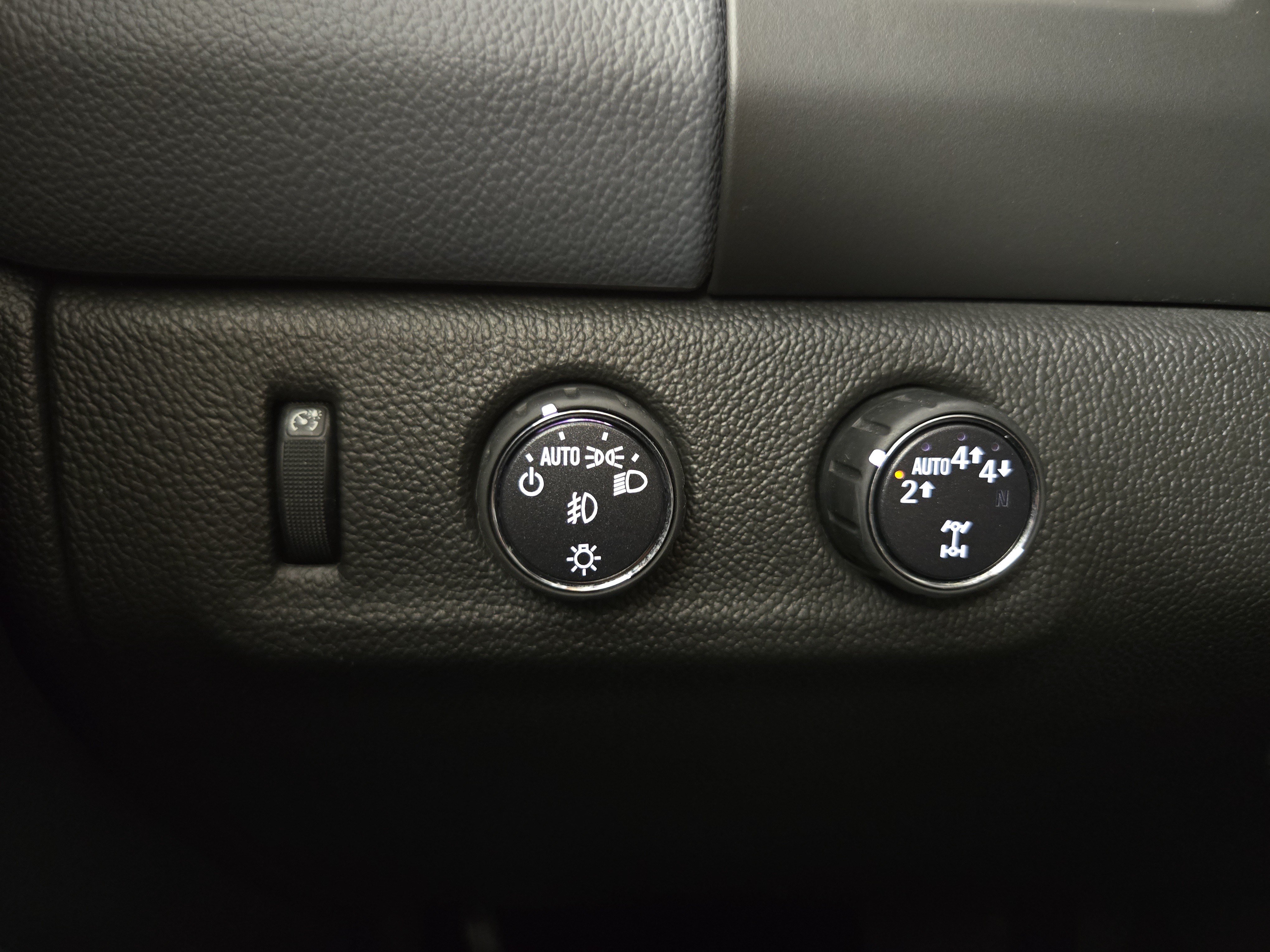 Used 2018 Chevrolet Colorado Z71 AWD/4WD image 23