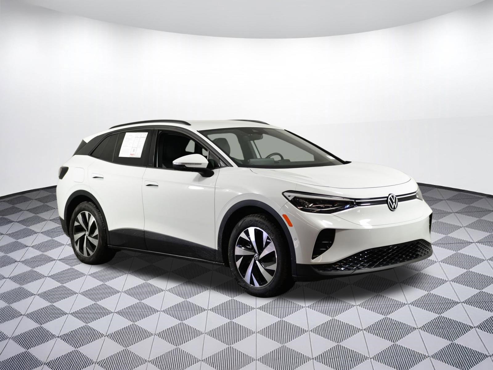 Used 2025 Volkswagen ID.4 Limited image 6